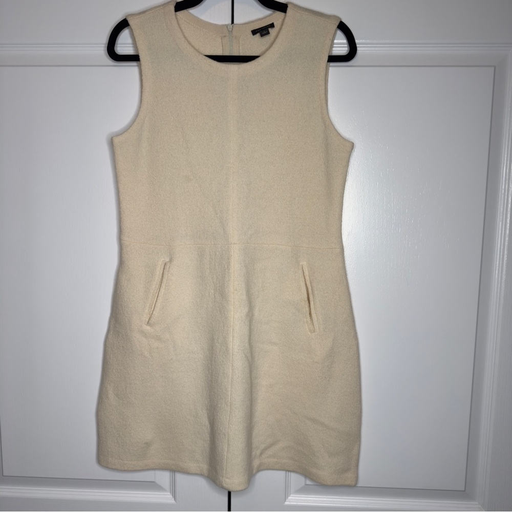 Ann Taylor Cream 100% Wool Sleeveless Shift‎ Dress Pockets Women’s Small